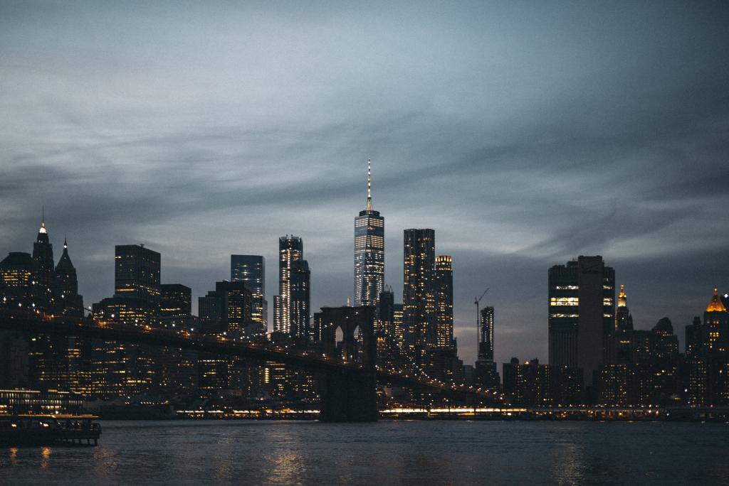 new york city skyline at night 1024x684 1
