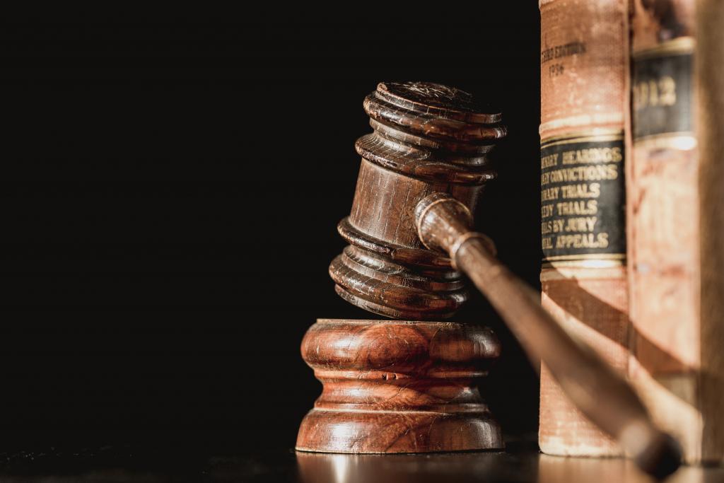law books and judge gavel 1024x683 1